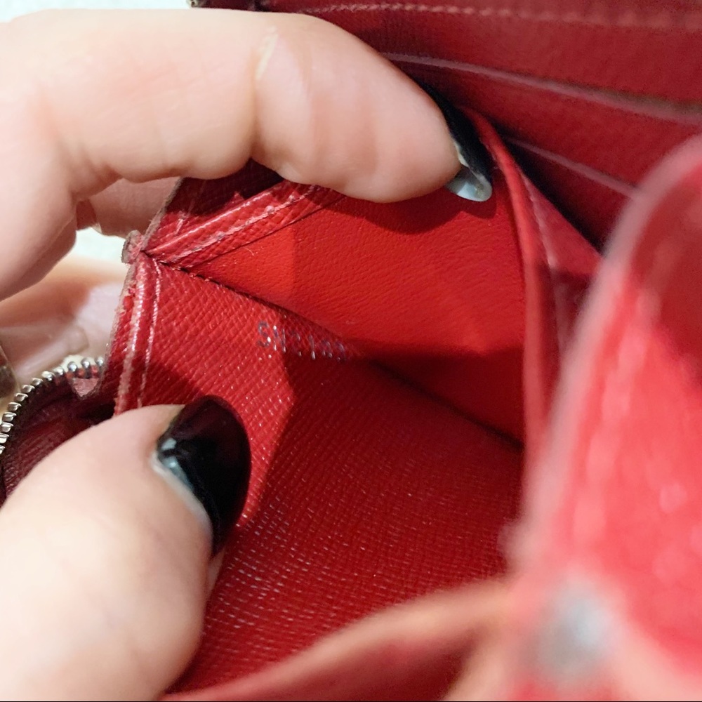 Louis Vuitton Epi red leather small zippier wallet - Picture 5 of 8